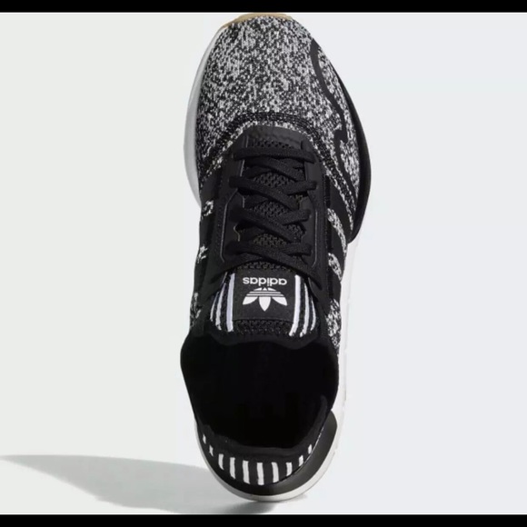 adidas swift run oreo